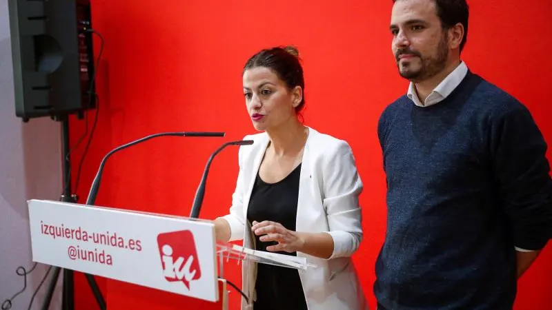 El coordinador federal de Izquierda Unida, Alberto Garzón, junto a la portavoz de la dirección federal y eurodiputada electa, Sira Rego