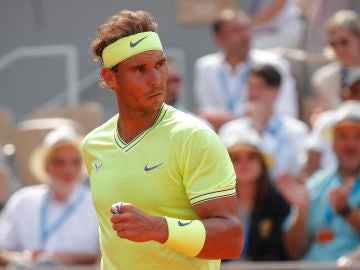 Rafa Nadal celebra un punto contra Nishikori Rafa Nadal celebra un punto contra Nishikori