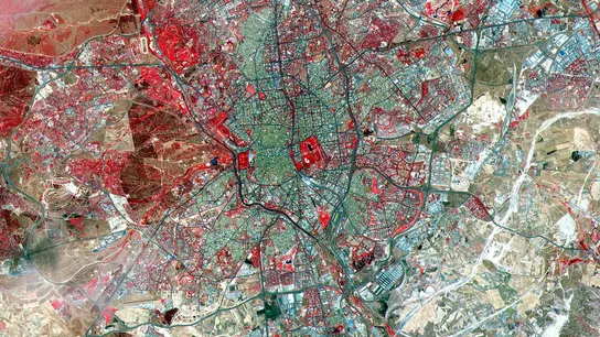 Vista ASTER de la ciudad de Madrid. 20-10-2001. Vista ASTER de la ciudad de Madrid. 20-10-2001.