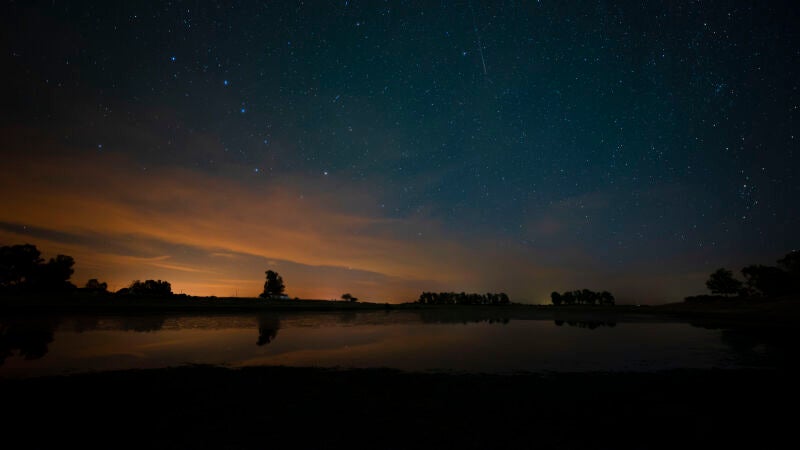 Advierten que grandes satélites de baja órbita pueden perturbar la astronomía 