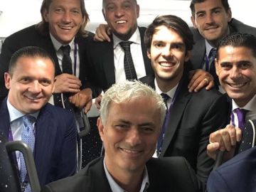Mourinho y Casillas, juntos de nuevo en el Congreso de la FIFA Mourinho y Casillas, juntos de nuevo en el Congreso de la FIFA