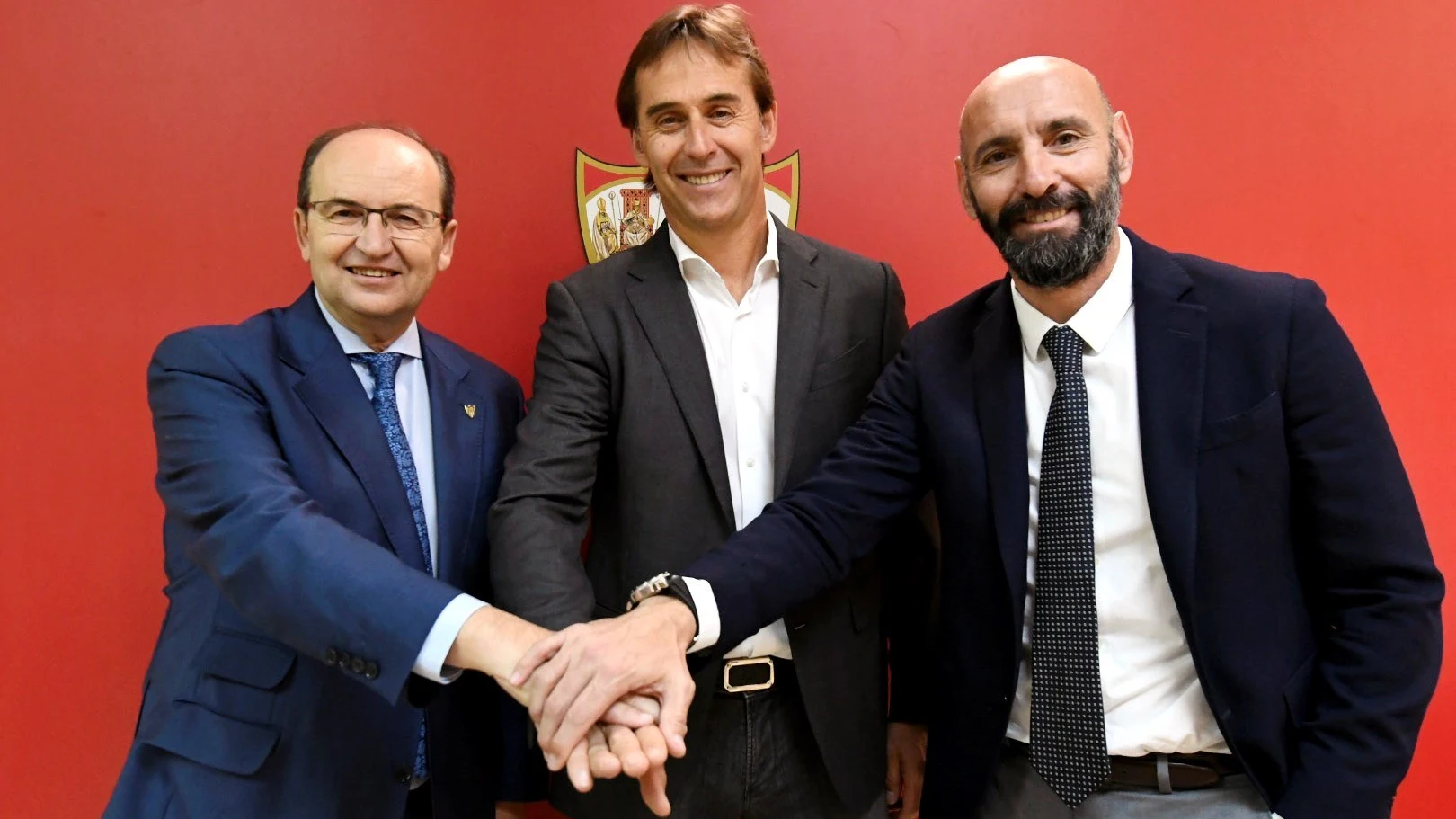 Julen Lopetegui, en su presentación junto a Monchi y José Castro