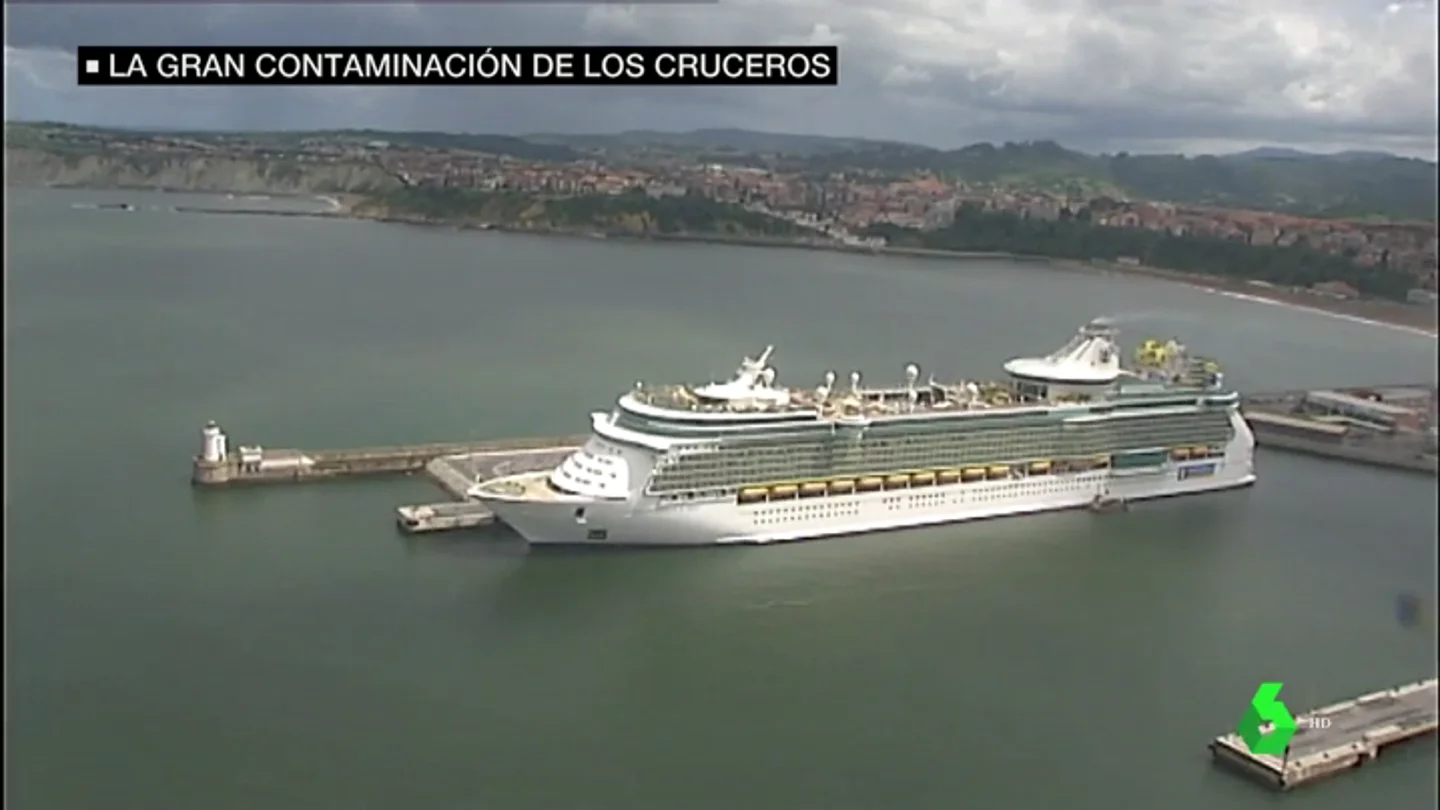 Los cruceros también 'matan' el mar: solo en 2017 contaminaron más que todos los coches del continente Los cruceros también 'matan' el mar: solo en 2017 contaminaron más que todos los coches del continente