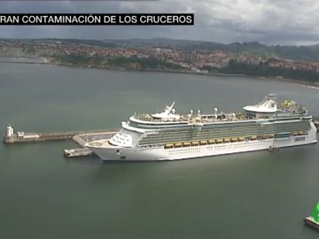 Los cruceros también 'matan' el mar: solo en 2017 contaminaron más que todos los coches del continente Los cruceros también 'matan' el mar: solo en 2017 contaminaron más que todos los coches del continente
