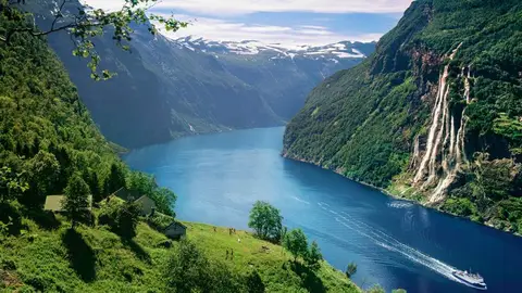 El fiordo de Geiranger El fiordo de Geiranger