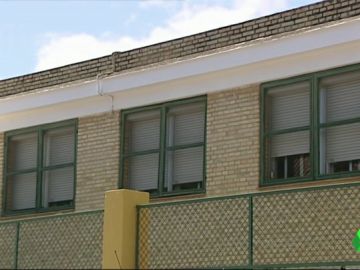 El colegio de Dos Hermanas al que acudía la pequeña con autismo. El colegio de Dos Hermanas al que acudía la pequeña con autismo.