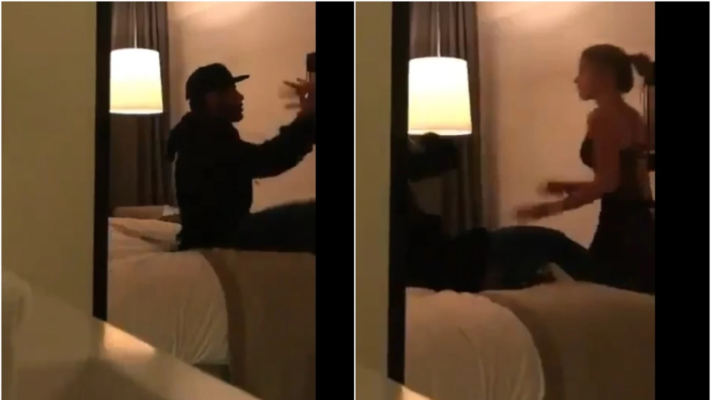 Neymar y la modelo Najila Trindade en un hotel Neymar y la modelo Najila Trindade en un hotel