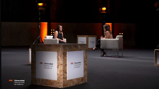 Helena Resano charla con Mercedes Rodríguez-Maribona Helena Resano charla con Mercedes Rodríguez-Maribona