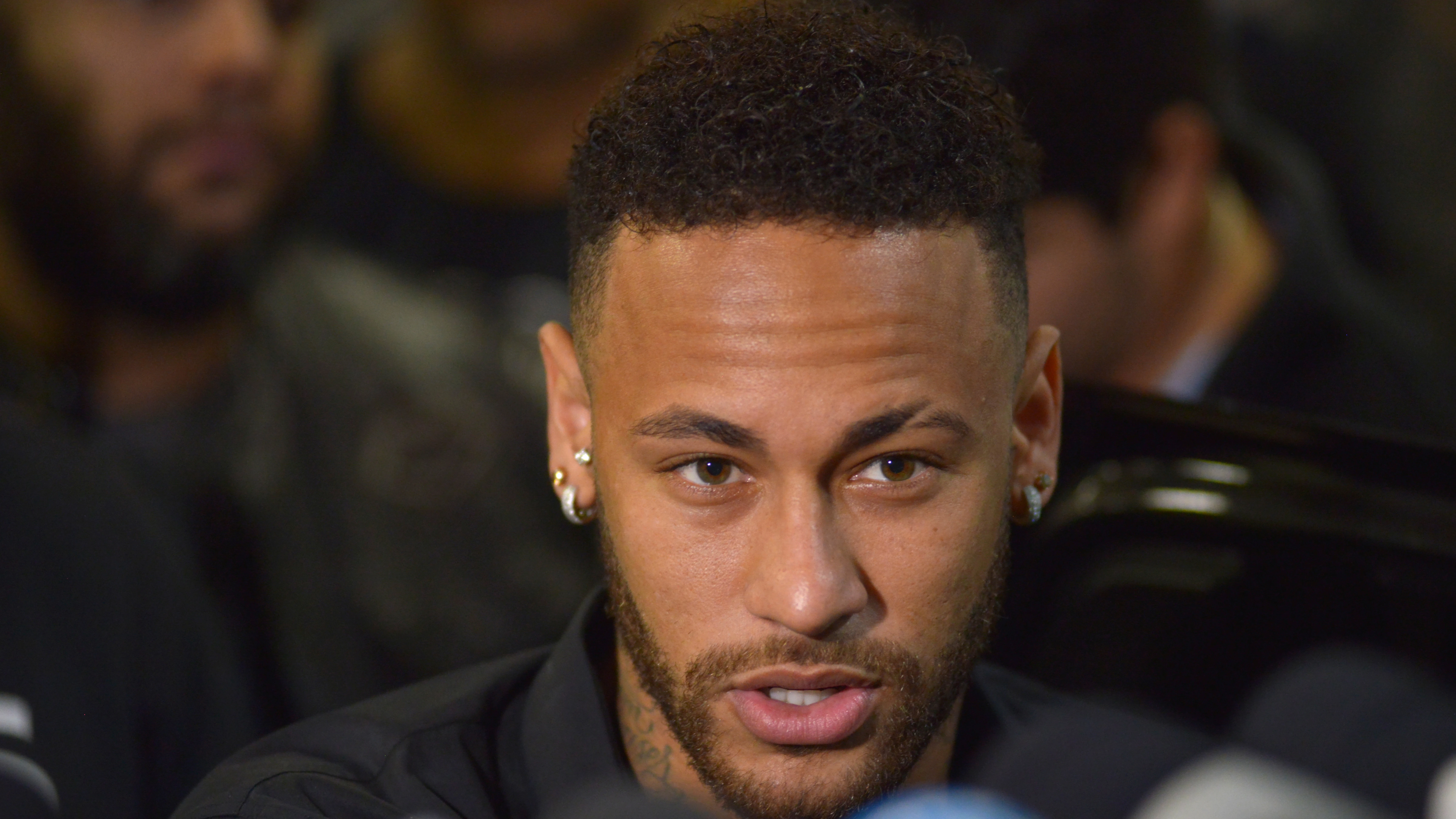 Neymar declara ante los medios de comunicación