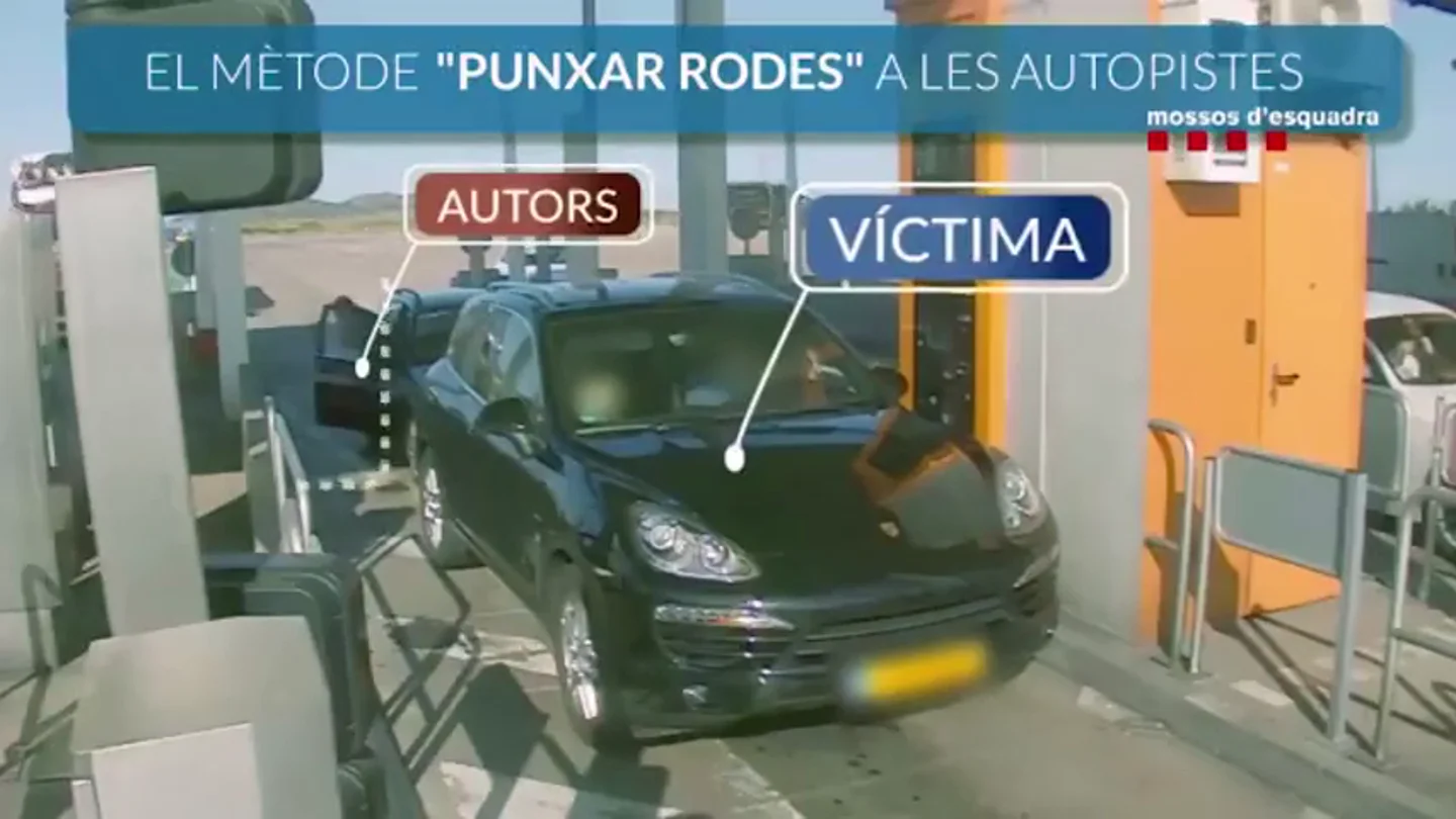 Los 'pincha ruedas' de la AP-7 Los 'pincha ruedas' de la AP-7
