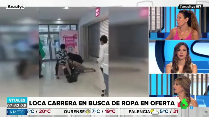 Peleas, caídas y hasta robos: la loca carrera en un centro comercial por conseguir una colección de ropa por 13 euros