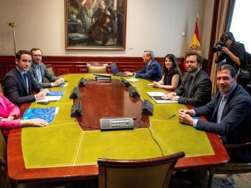 Reunión de representantes del PP y Vox Reunión de representantes del PP y Vox