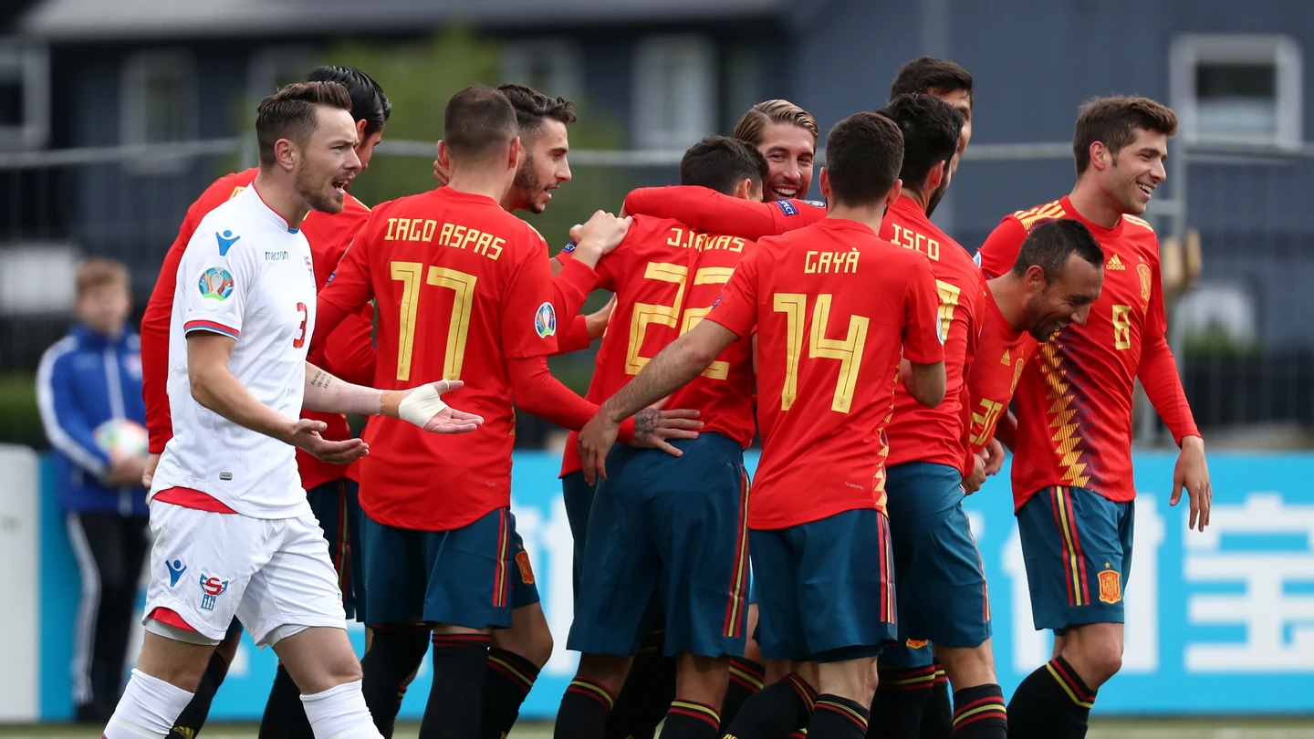 Los jugadores de la selección española celebran uno de los goles contra Islas Feroe Los jugadores de la selección española celebran uno de los goles contra Islas Feroe