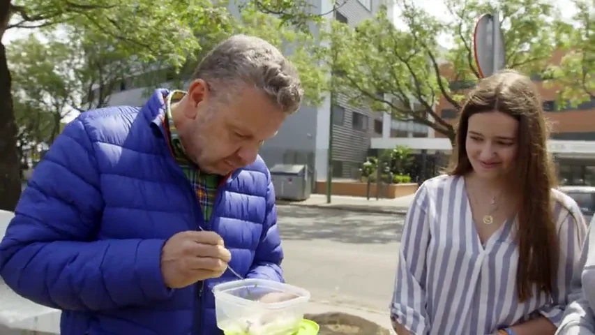 Alberto Chicote prueba comida de una residencia universitaria: "Yo no comería esto todos los días"