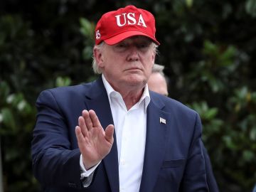 Imagen de Donald Trump entrando en la Casa Blanca Imagen de Donald Trump entrando en la Casa Blanca