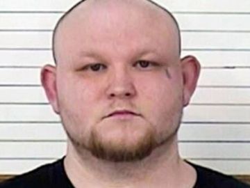 Steven Douglas Crook Jr., pedófilo de una niña de 6 años Steven Douglas Crook Jr., pedófilo de una niña de 6 años