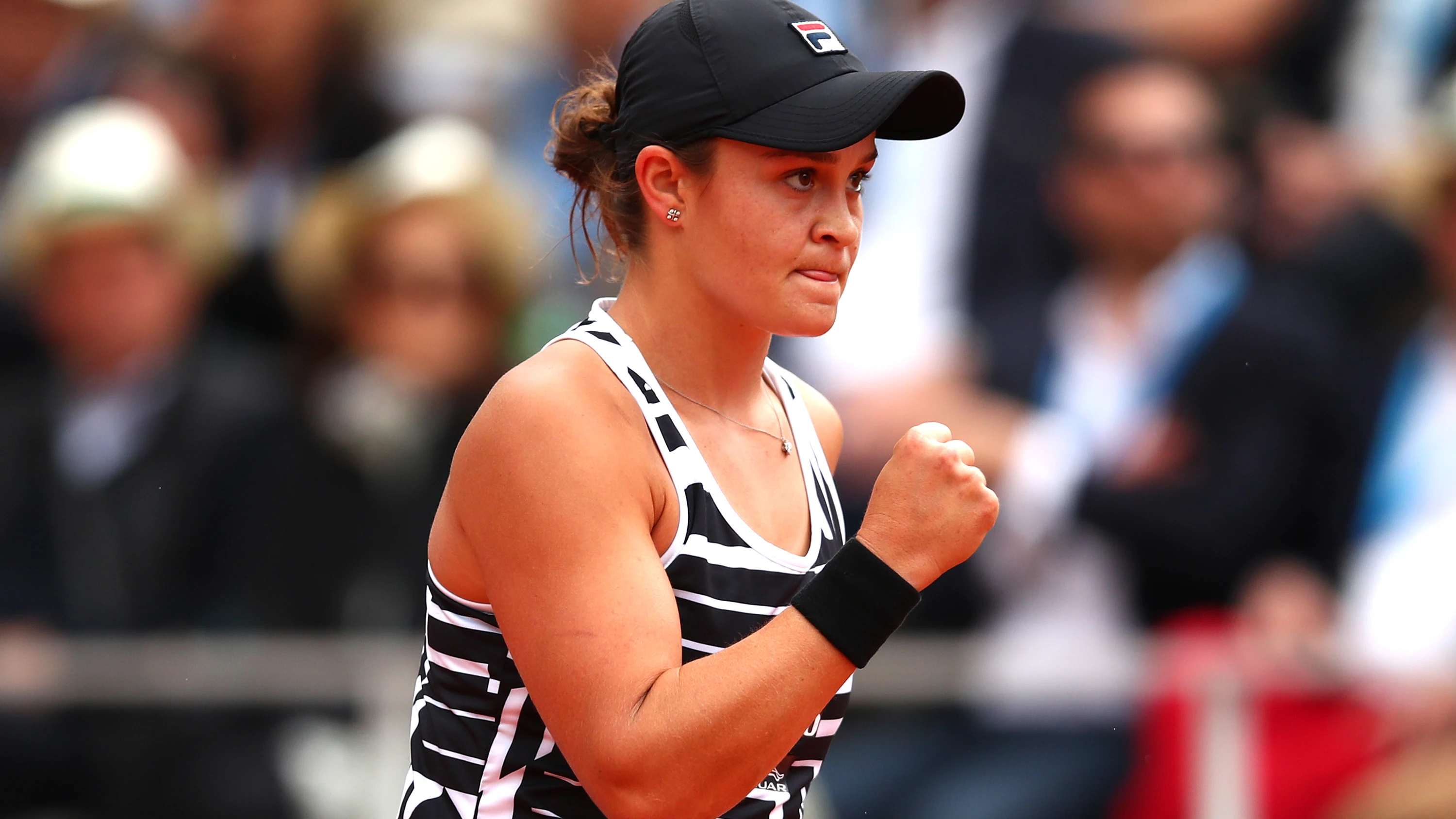 Barty celebra su victoria en Roland Garros