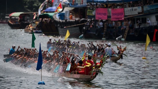 'Barcos dragón' participando en el festival de Hong Kong 'Barcos dragón' participando en el festival de Hong Kong.