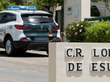 Vista de la vivienda donde se han encontrado los cuerpos de una pareja con signos de violencia en Ayamonte Vista de la vivienda donde se han encontrado los cuerpos de una pareja con signos de violencia en Ayamonte