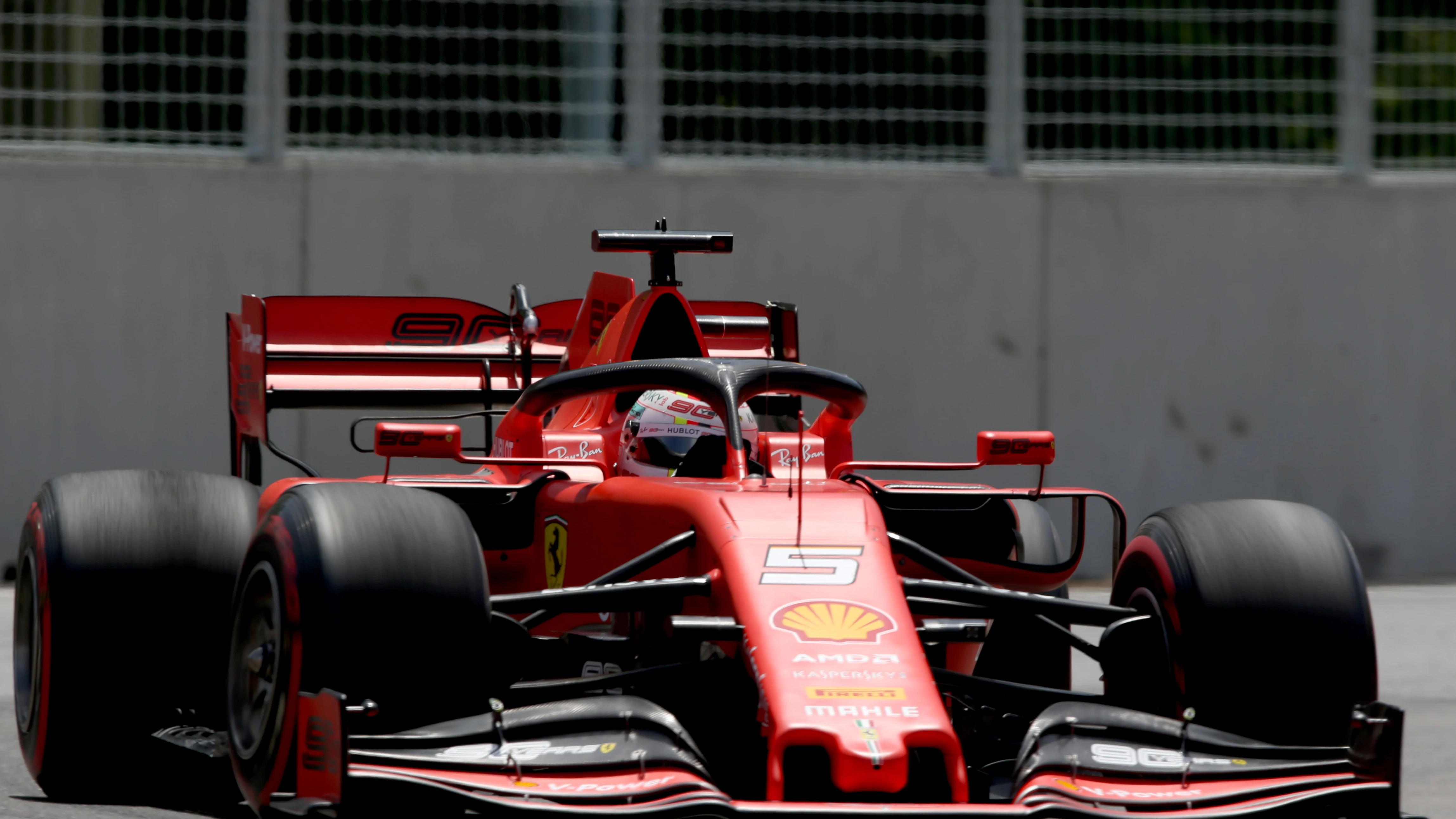 Vettel, a bordo de su Ferrari