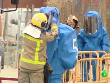 Activan el plan de emergencia química en Molins, Barcelona, por un incendio en una planta potabilizadora Activan el plan de emergencia química en Molins, Barcelona, por un incendio en una planta potabilizadora