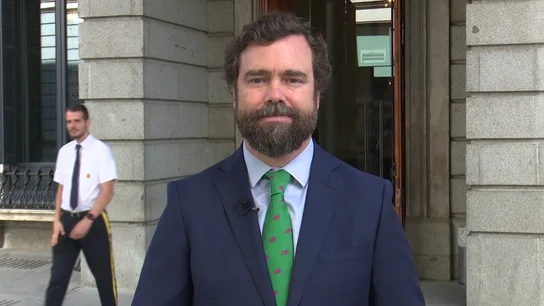 Espinosa de los Monteros advierte "que no se ponga a prueba" a Vox: "Los que nos reten igual se llevan alguna sorpresa" Espinosa de los Monteros advierte "que no se ponga a prueba" a Vox: "Los que nos reten igual se llevan alguna sorpresa"