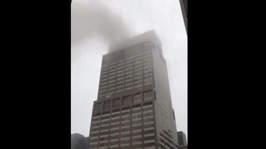 Un helicóptero se estrella en Manhattan Un helicóptero se estrella en Manhattan