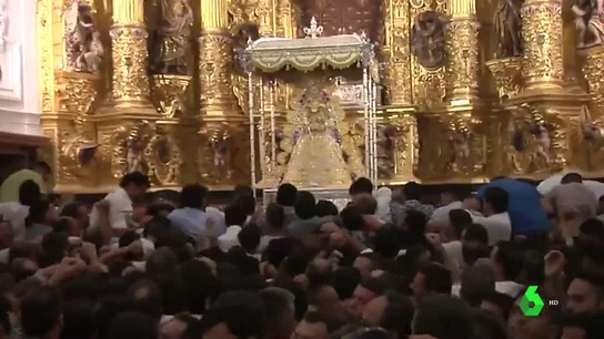 Tensión en el salto de la reja en El Rocío: Tensión en el salto de la reja en El Rocío: