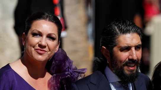 Niña Pastori y su marido Chaboli en la boda de Pilar Rubio y Sergio Ramos Niña Pastori y su marido Chaboli en la boda de Pilar Rubio y Sergio Ramos
