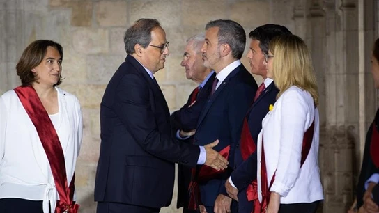 Manuel Valls niega el saludo a Quim Torra Manuel Valls niega el saludo a Quim Torra