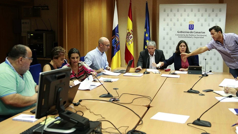 Miembros del Comité científico de evaluación y seguimiento de fenómenos volcánicos del Gobierno de Canarias