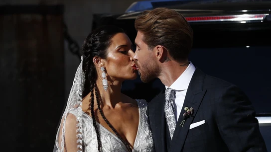 El beso entre Pilar Rubio y Sergio Ramos El beso entre Pilar Rubio y Sergio Ramos