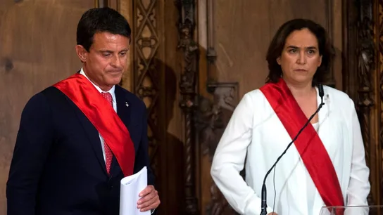 Manuel Valls y Ada Colau en el ayuntamiento de Barcelona Manuel Valls y Ada Colau en el ayuntamiento de Barcelona