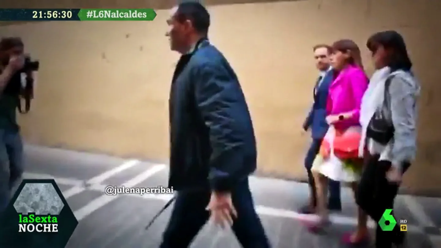 Maite Esporrín (PSN) tiene que salir escoltada del Ayuntamiento de Pamplona tras la proclamación de Maya (NA+) como alcalde Maite Esporrín (PSN) tiene que salir escoltada del Ayuntamiento de Pamplona tras la proclamación de Maya (NA+) como alcalde