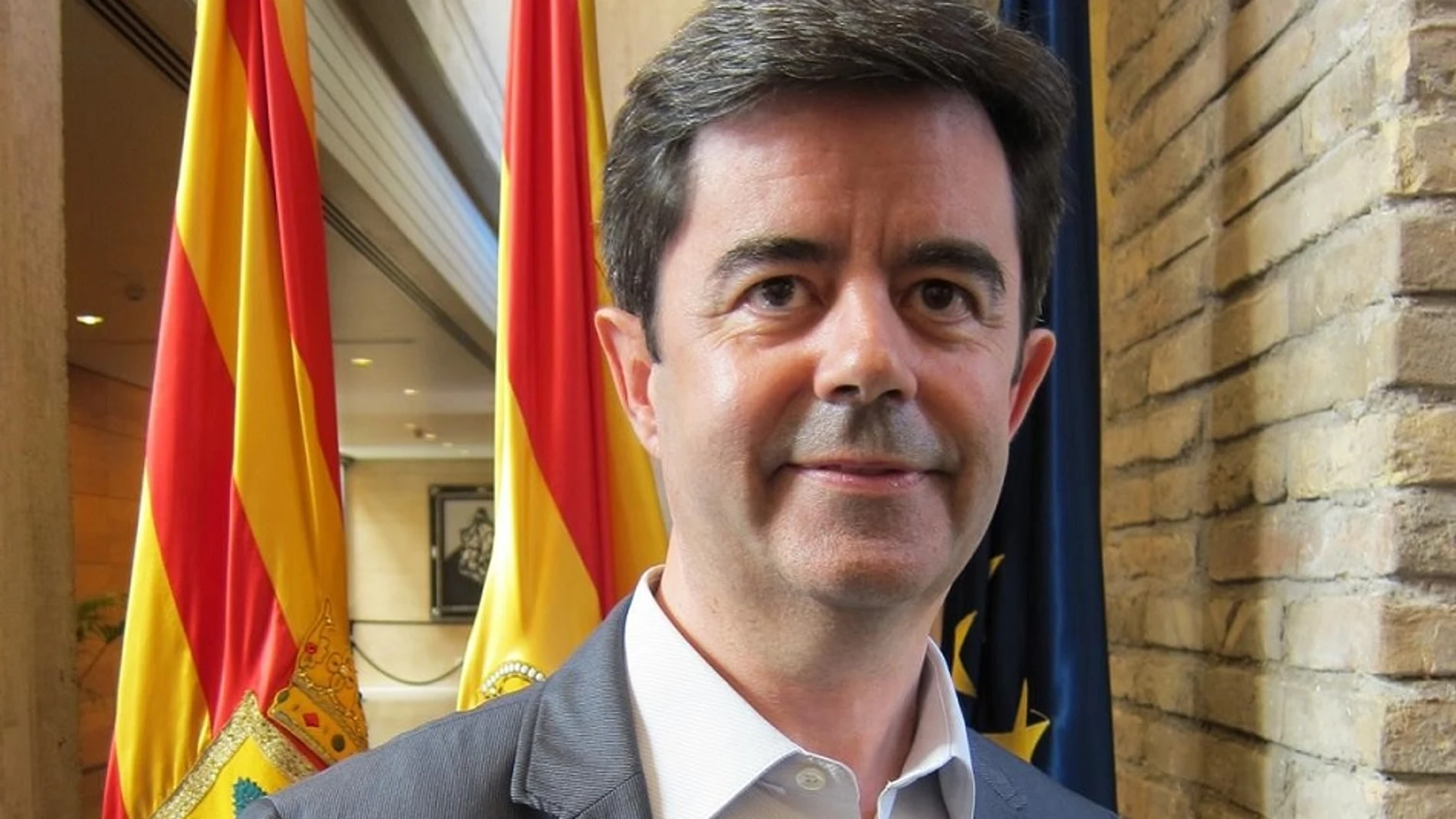 Luis Felipe, alcalde de Huesca