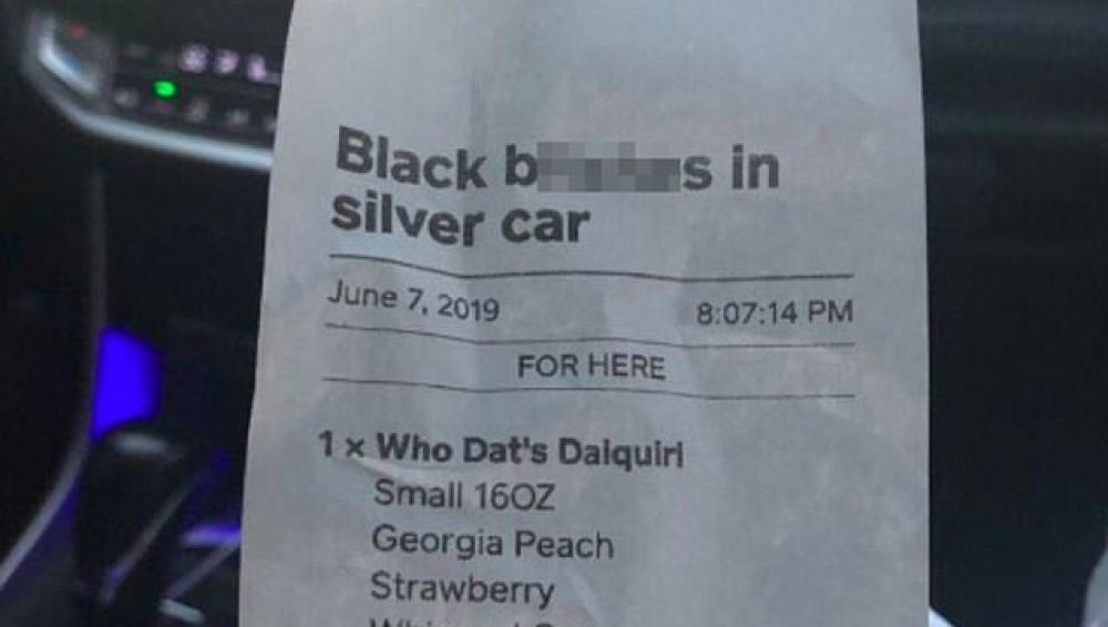 Un brutal mensaje racista en el ticket de un restaurante sorprende a una mujer afroamericana: "No lo soportaré"
