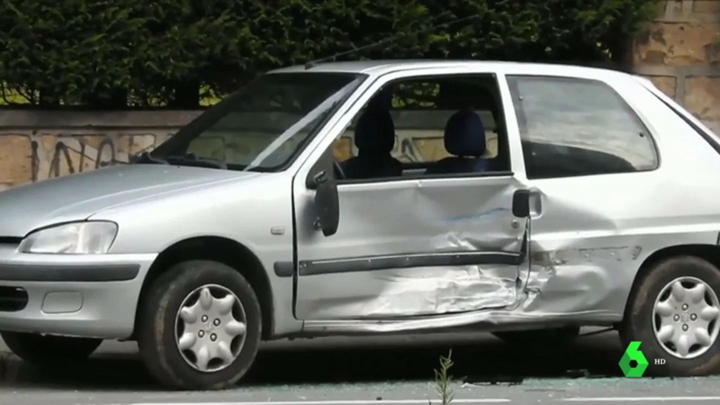 Imagen del coche emnbestido por un hombre que atropelló a su expareja Imagen del coche emnbestido por un hombre que atropelló a su expareja