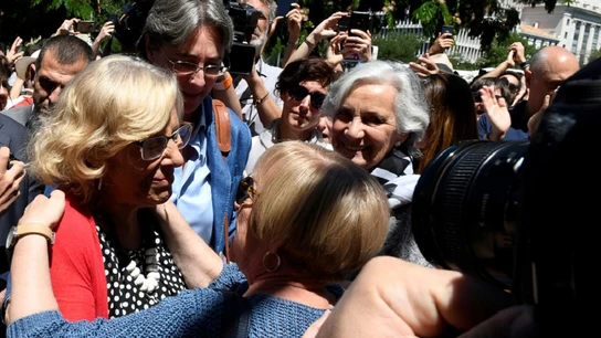 Imagen de la concentración frente al Ayuntamiento de Madrid en apoyo a Manuela Carmena Imagen de la concentración frente al Ayuntamiento de Madrid en apoyo a Manuela Carmena