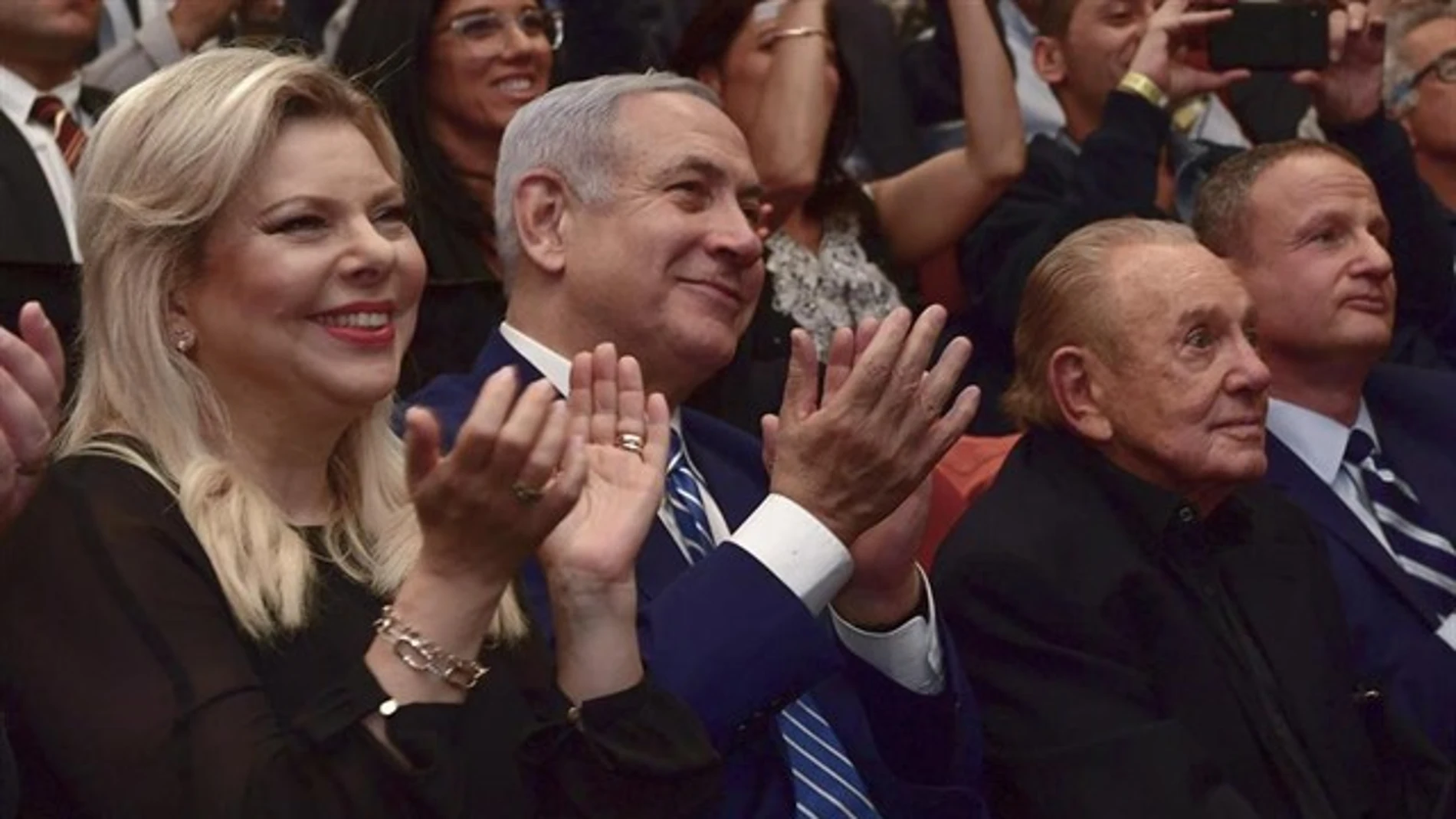 Benjamin Netanyahu junto a su mujer, Sara Netanyahu