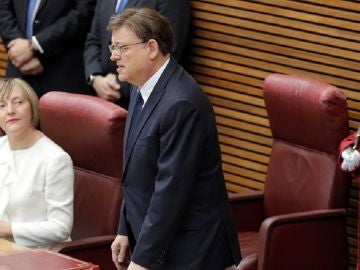 El socialista Ximo Puig promete el cargo de president de la Generalitat El socialista Ximo Puig promete el cargo de president de la Generalitat