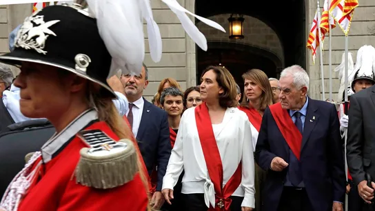 Ada Colau tras su investidura Ada Colau tras su investidura