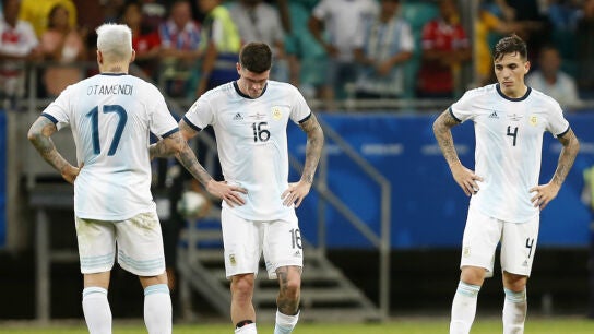 Los jugadores de Argentina, cabizbajos