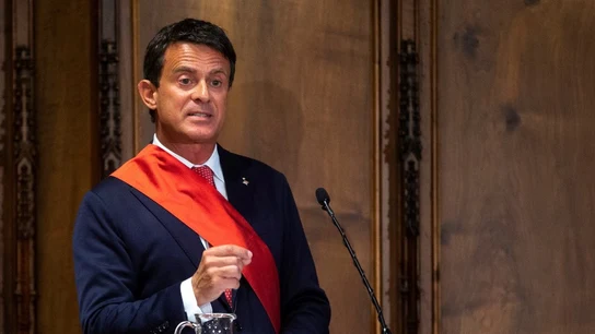Manuel Valls en el Ayuntamiento de Barcelona Manuel Valls en el Ayuntamiento de Barcelona