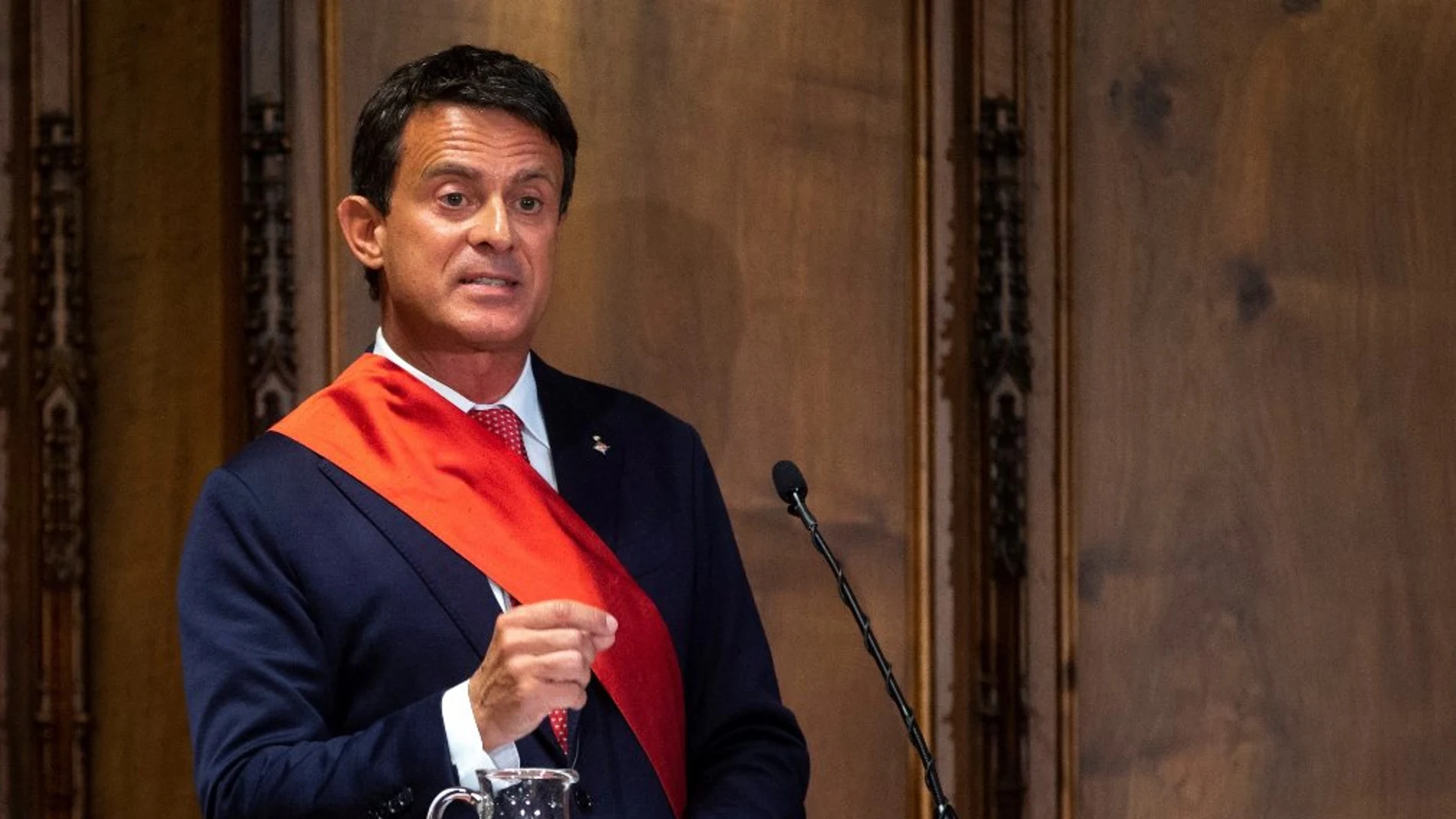 Manuel Valls en el Ayuntamiento de Barcelona