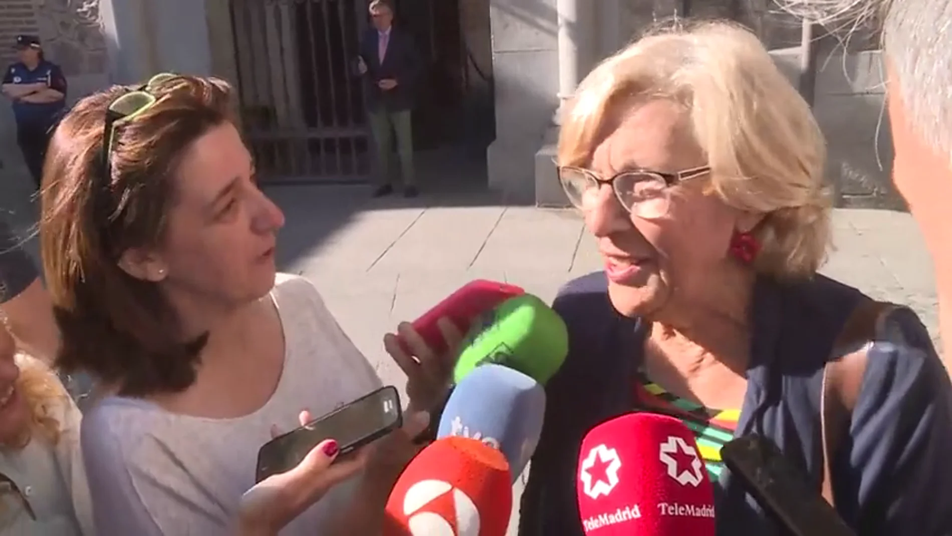 Manuela Carmena renuncia a su acta de concejala en Madrid: "Yo ya no soy nadie"