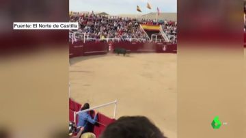 El impactante vídeo de la cogida mortal a un torilero en la plaza de toros de Benavente