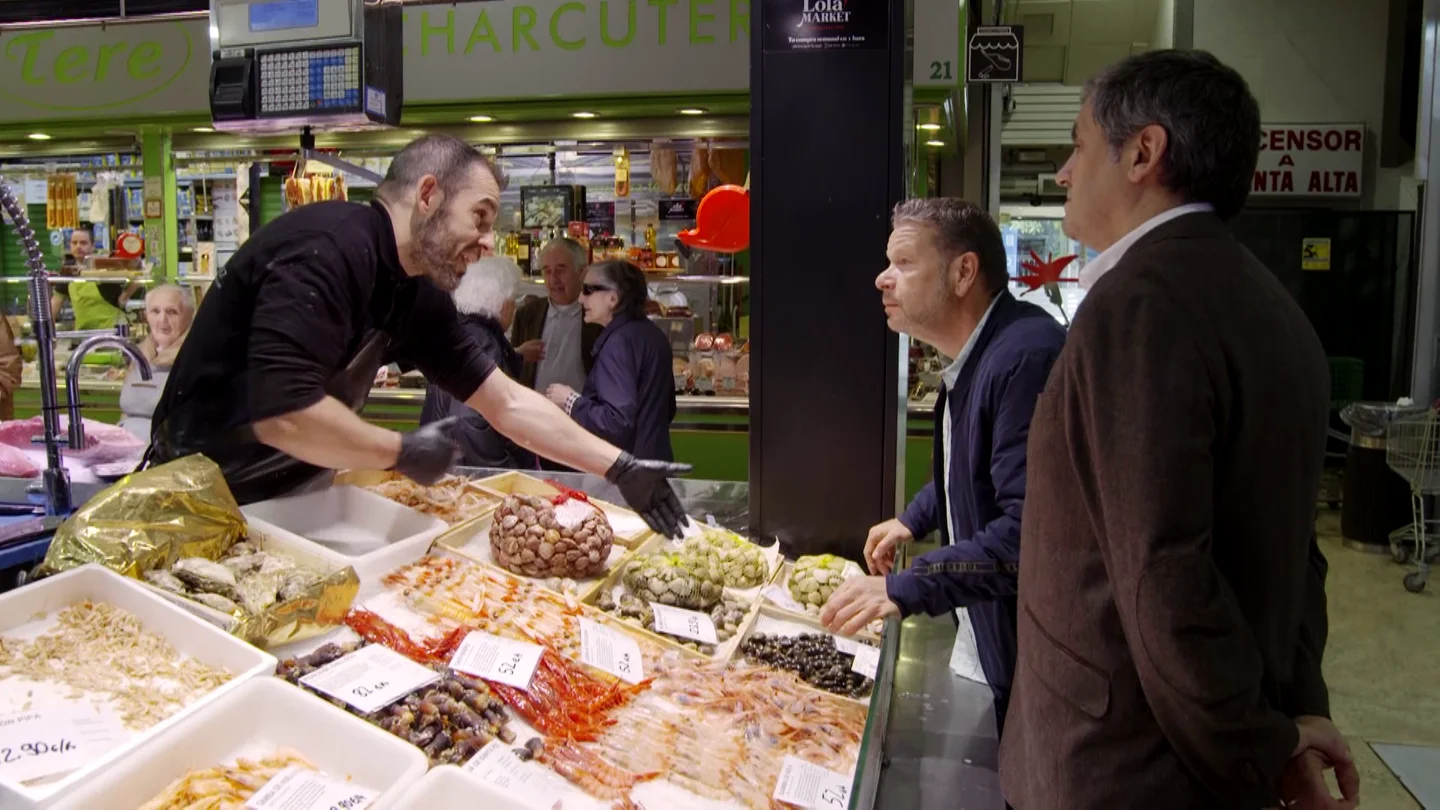 Chicote descubre el marisco ilegal en Galicia Chicote descubre el marisco ilegal en Galicia