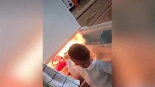 La divertida reacción de un niño La divertida reacción de un niño