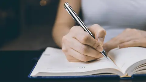 Escribe un diario Escribe un diario