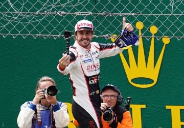 Fernando Alonso gana las 24 horas de Le Mans 2019